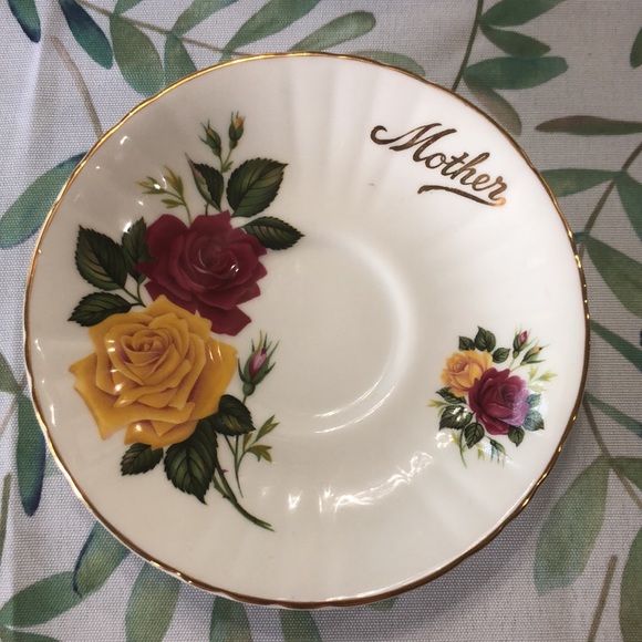 Royal Grafton Mother tea cup and Saucer English Bone China Vintage - Picture 2 of 8